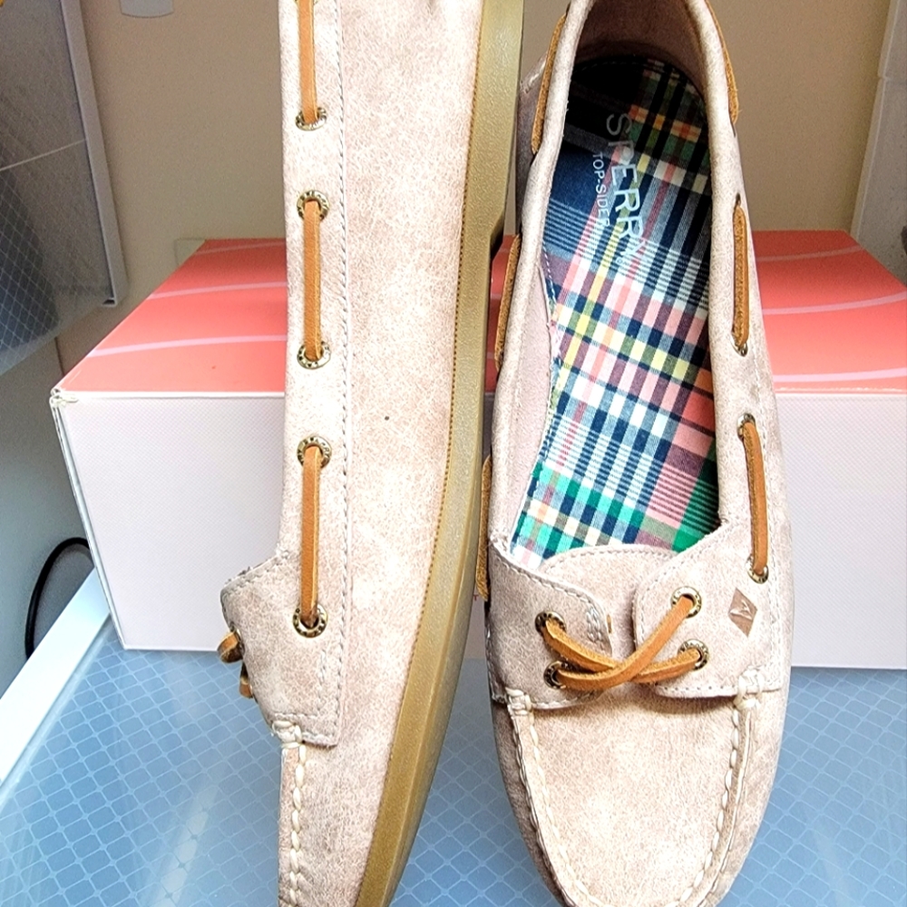 WOMENS SPERRY SLIP ONS